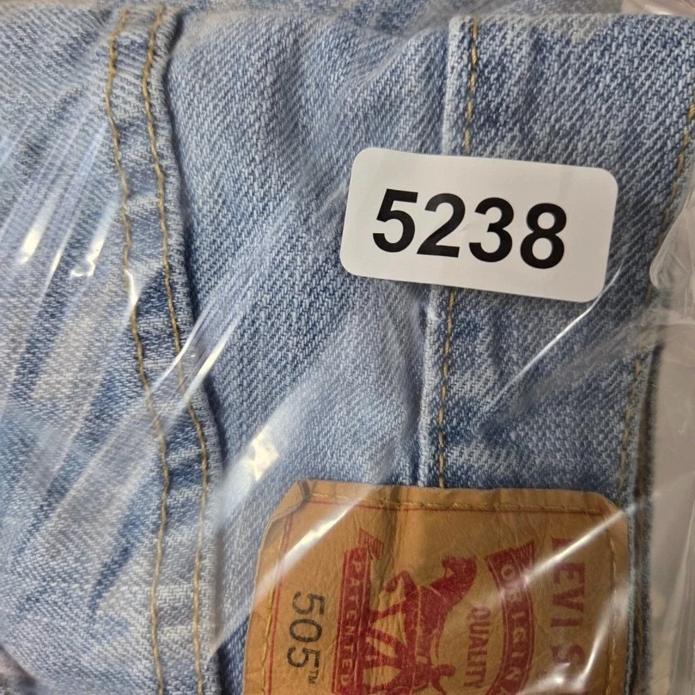 Levis‎ 505 Shorts Mens 36 Regular Straight Dad Jorts Mid Rise Light Wash Denim